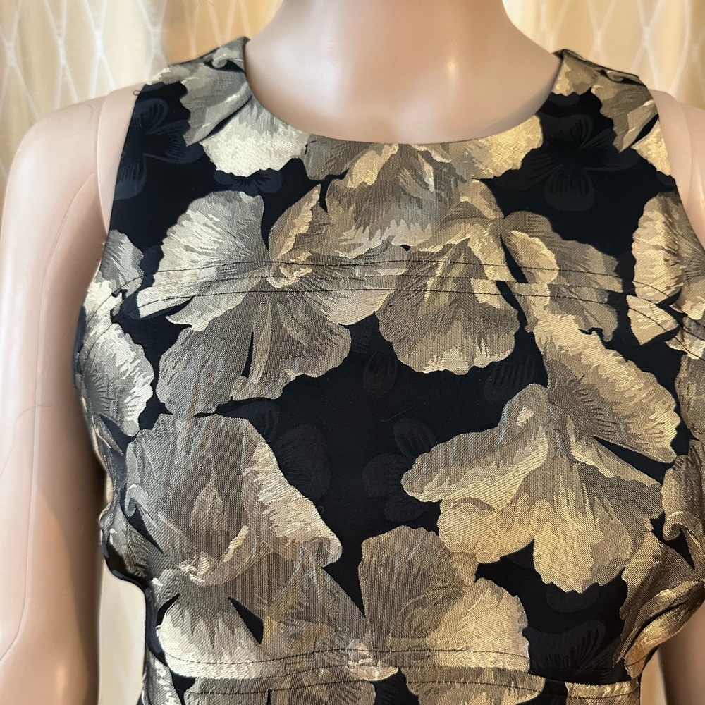 Elegant Black and Gold Floral Dress - Picture 2 of 11